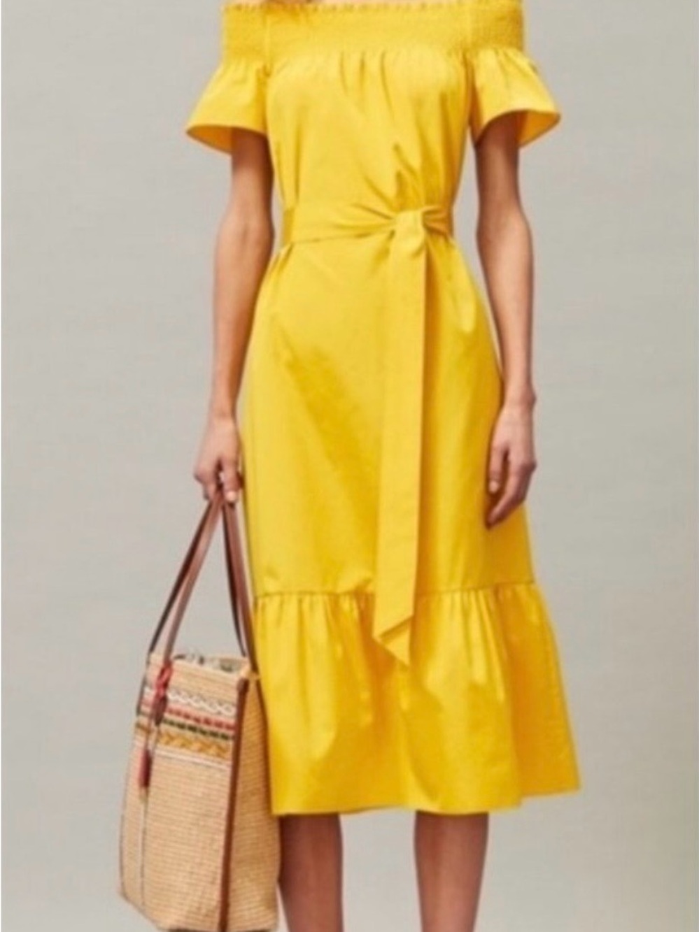 100% AUTHENTIC TORY BURCH SMOCKED SHOULDER DRESS WITH BELT YELLOW SIZE SMALL